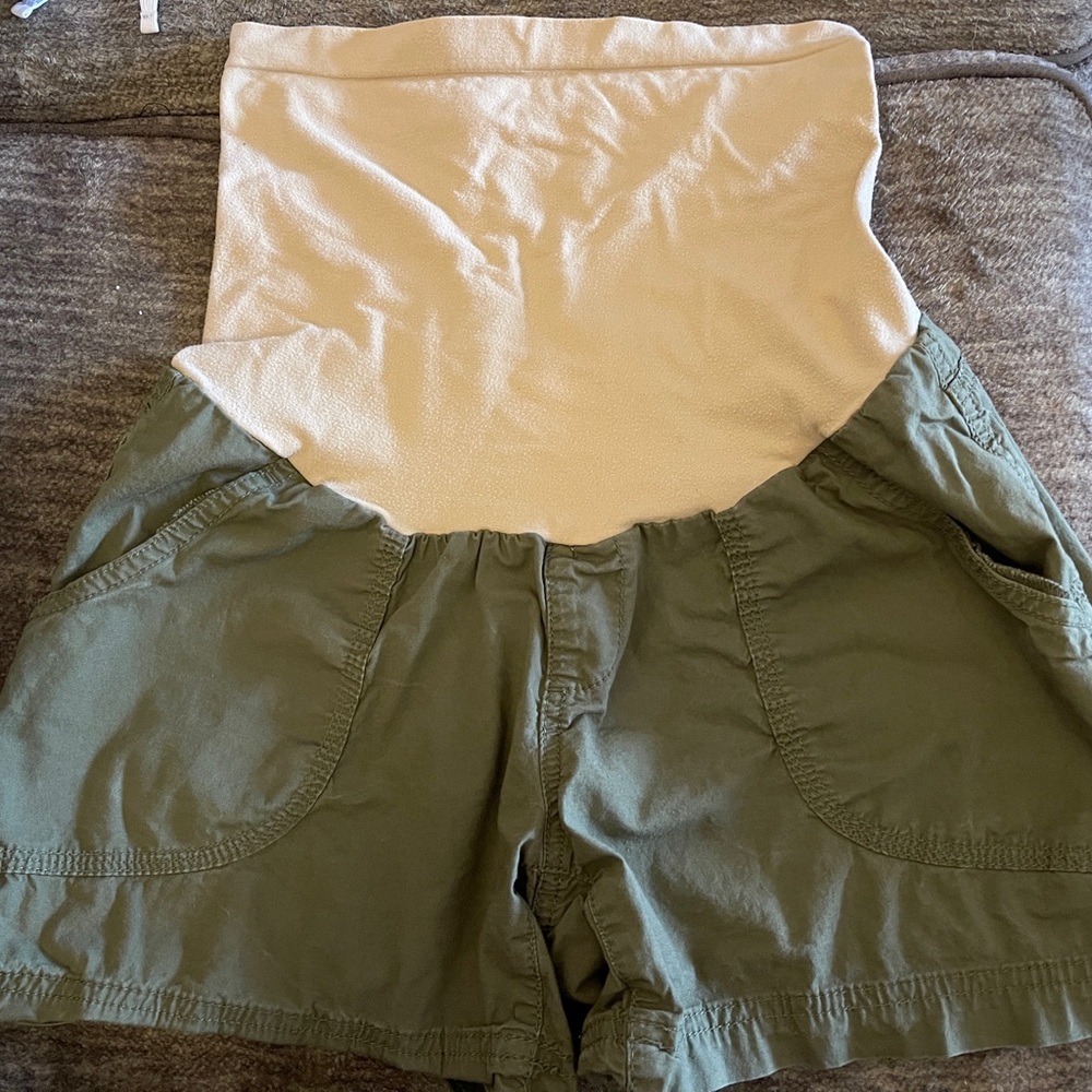 Super cute and comfy summer Maternity outfit #38